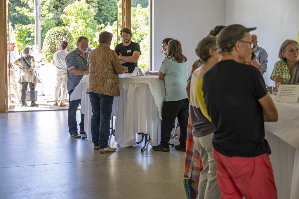 Rege Diskussionen beim World Café der Fachveranstaltung 2025
