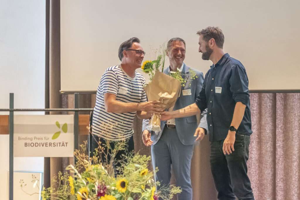 Die BLT wird für den zweiten Preis beim Hauptpreis geehrt.