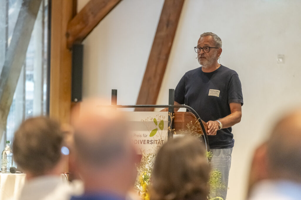 Matthias Krebs bedankt sich für den Binding Preis für Biodiversität 2026.
